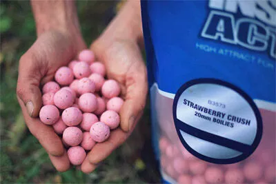3 HALEN 2 BETALEN | Nash Strawberry Crush Boilies 1kg 2 3 HALEN 2 BETALEN | Nash Strawberry Crush Boilies 1kg - Afbeelding 2